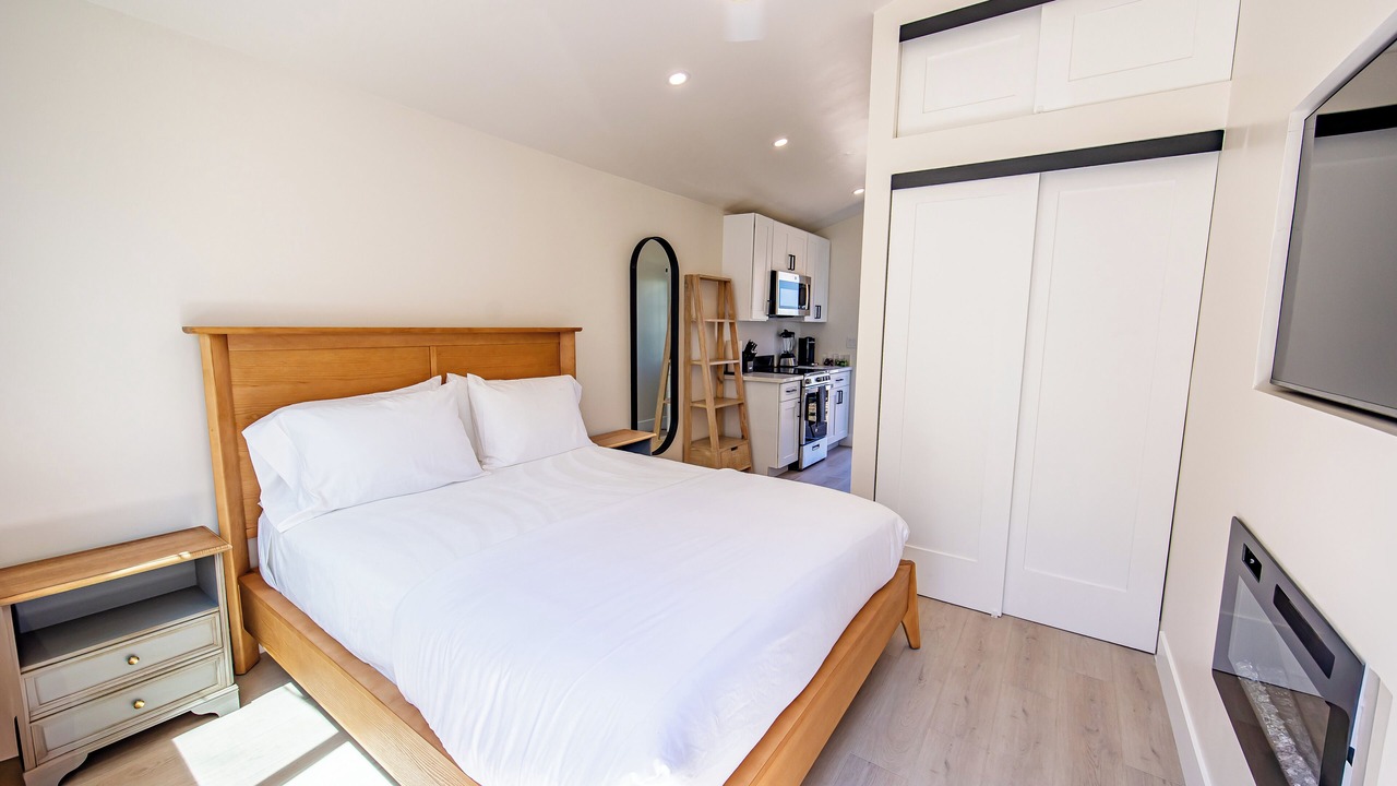 Photo of Bedroom in Crown Point