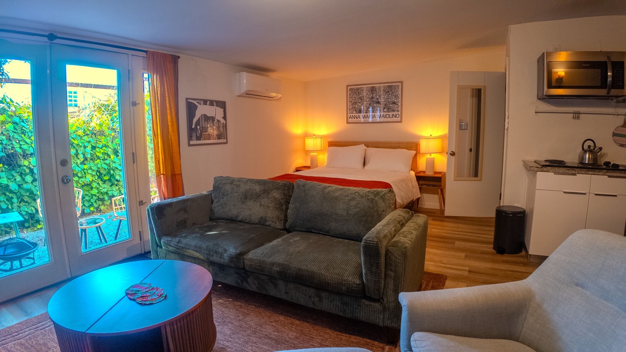 Photo of Bedroom in East Hollywood