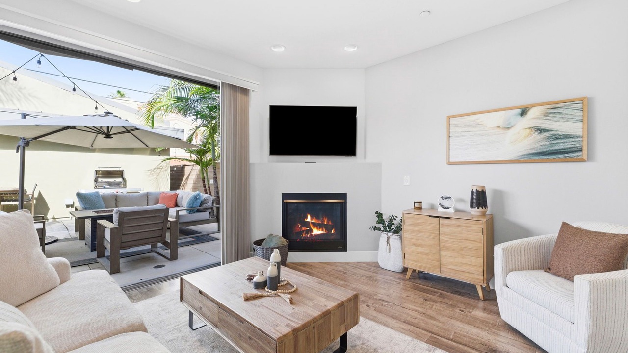 Photo of Livingroom in Crown Point