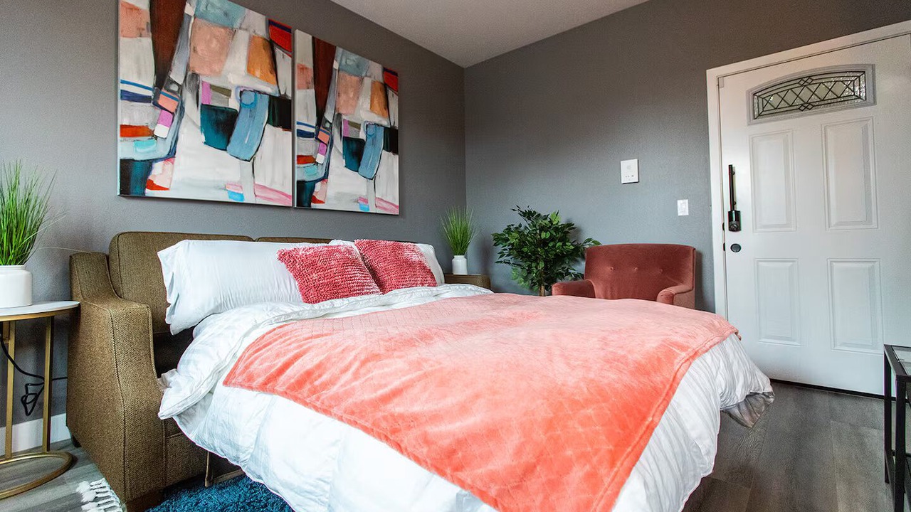 Photo of Bedroom in University Heights