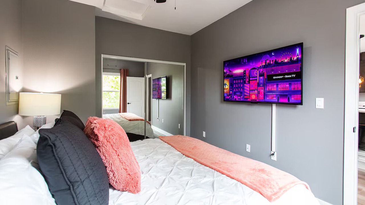 Photo of Bedroom in University Heights