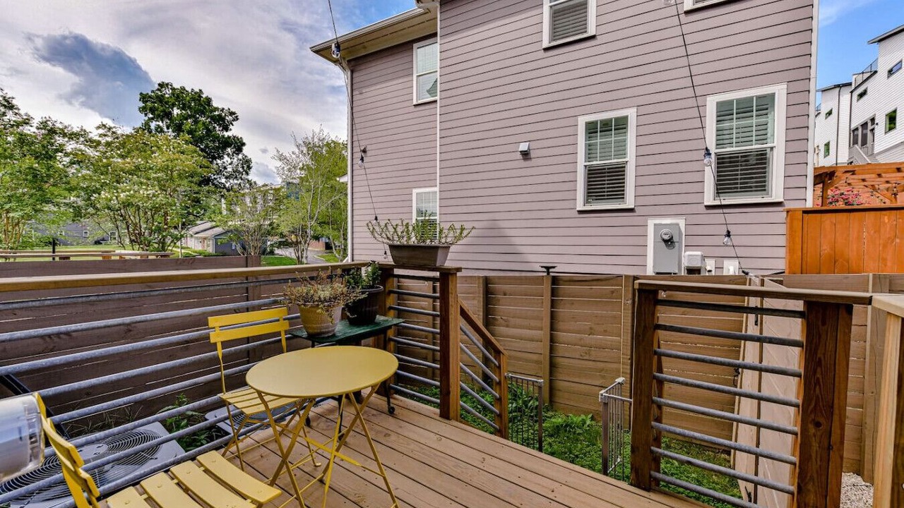 Photo of Outdoor in Plaza Midwood