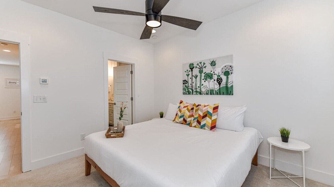 Photo of Bedroom in Plaza Midwood