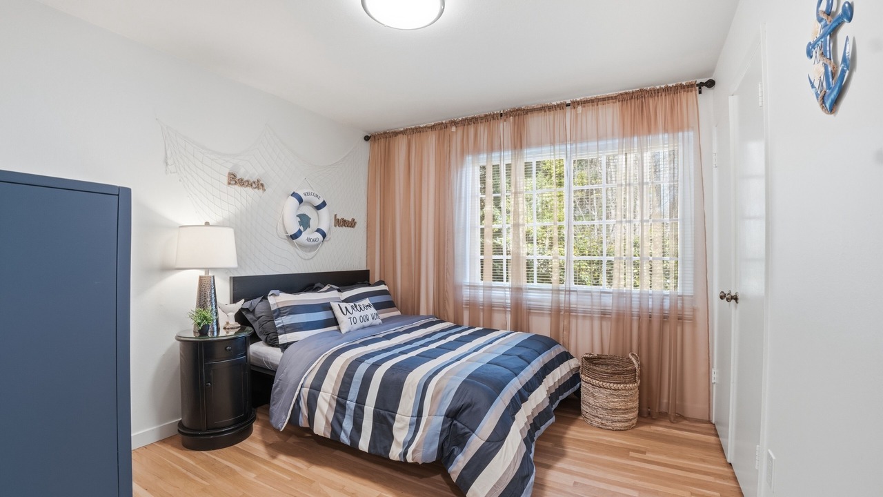 Photo of Bedroom in Granada Hills South