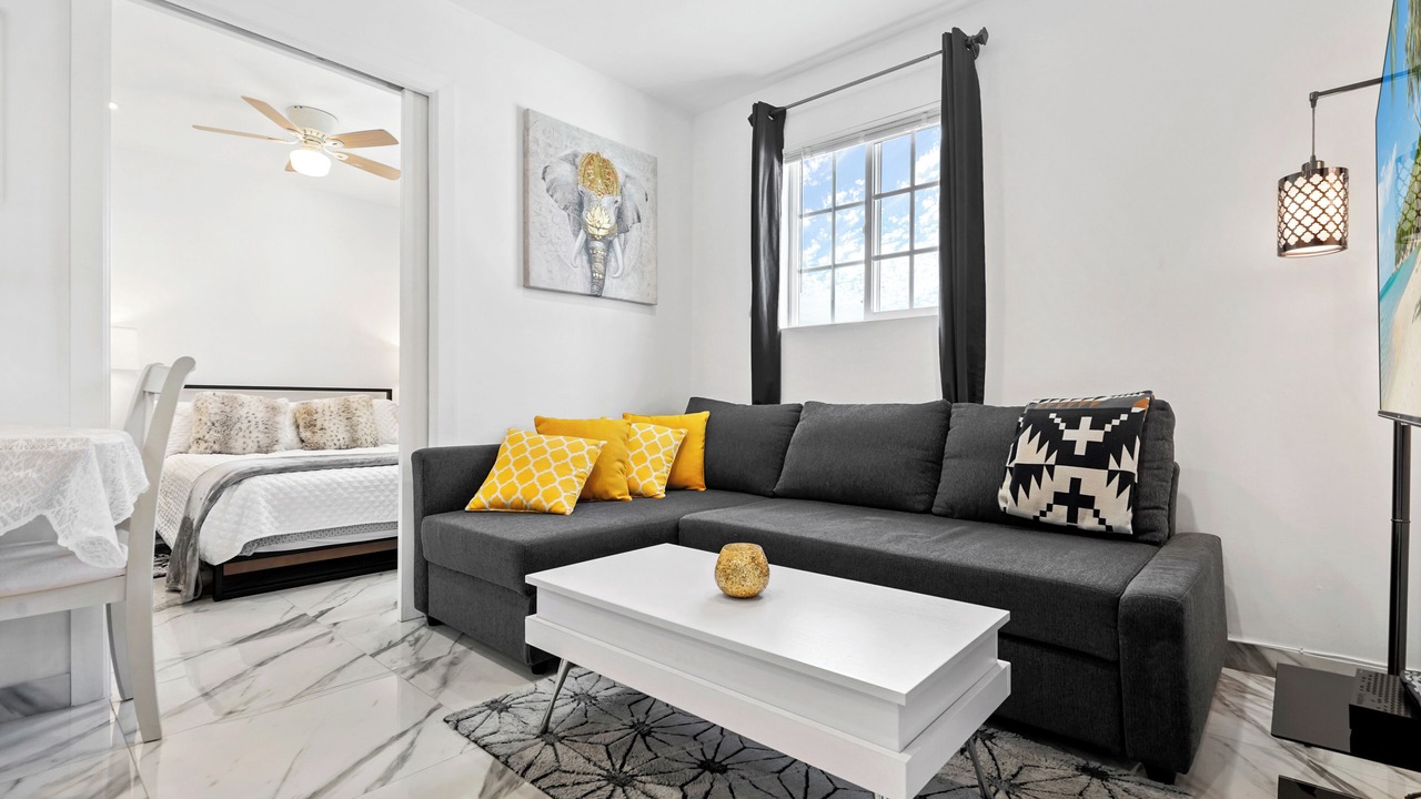 Photo of Livingroom in Lake Balboa