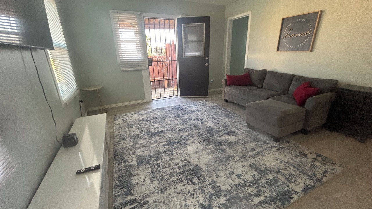 Photo of Livingroom in San Ysidro