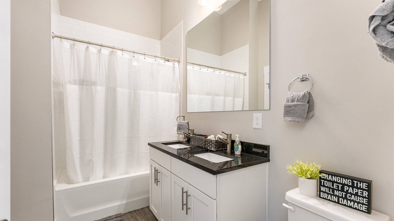 Photo of Bathroom in Third Ward