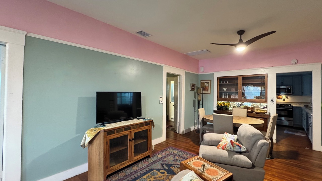 Photo of Livingroom in Grant Hill