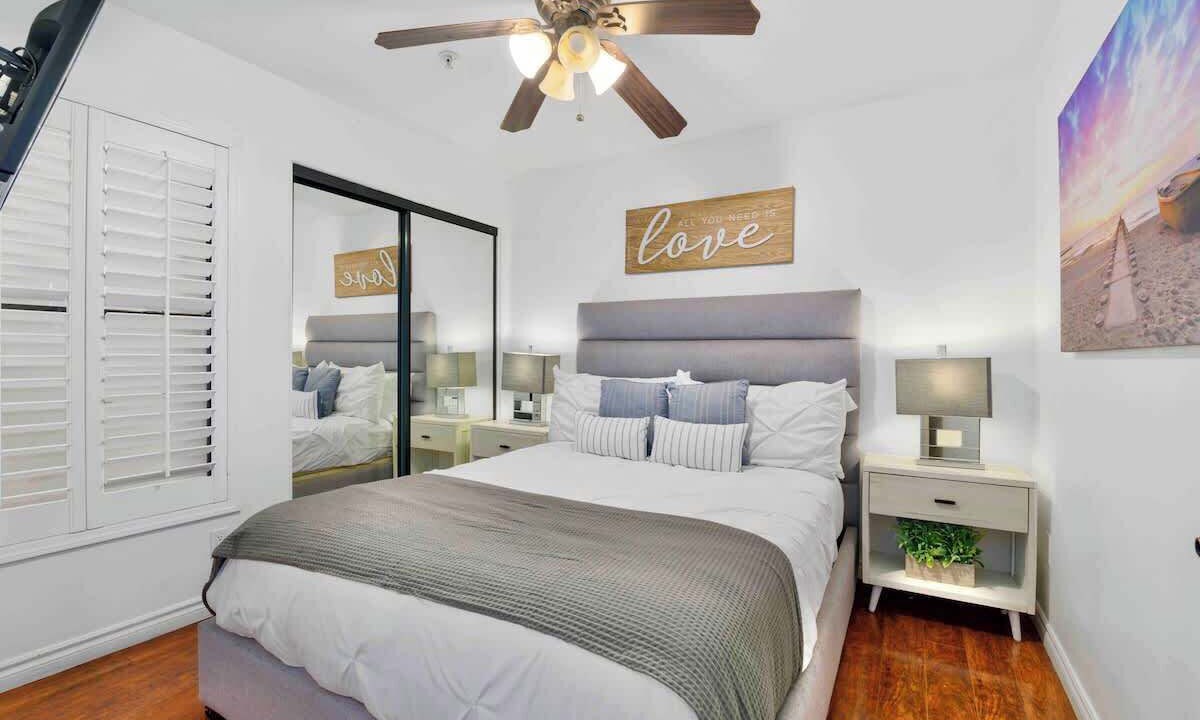 Photo of Bedroom in Crown Point