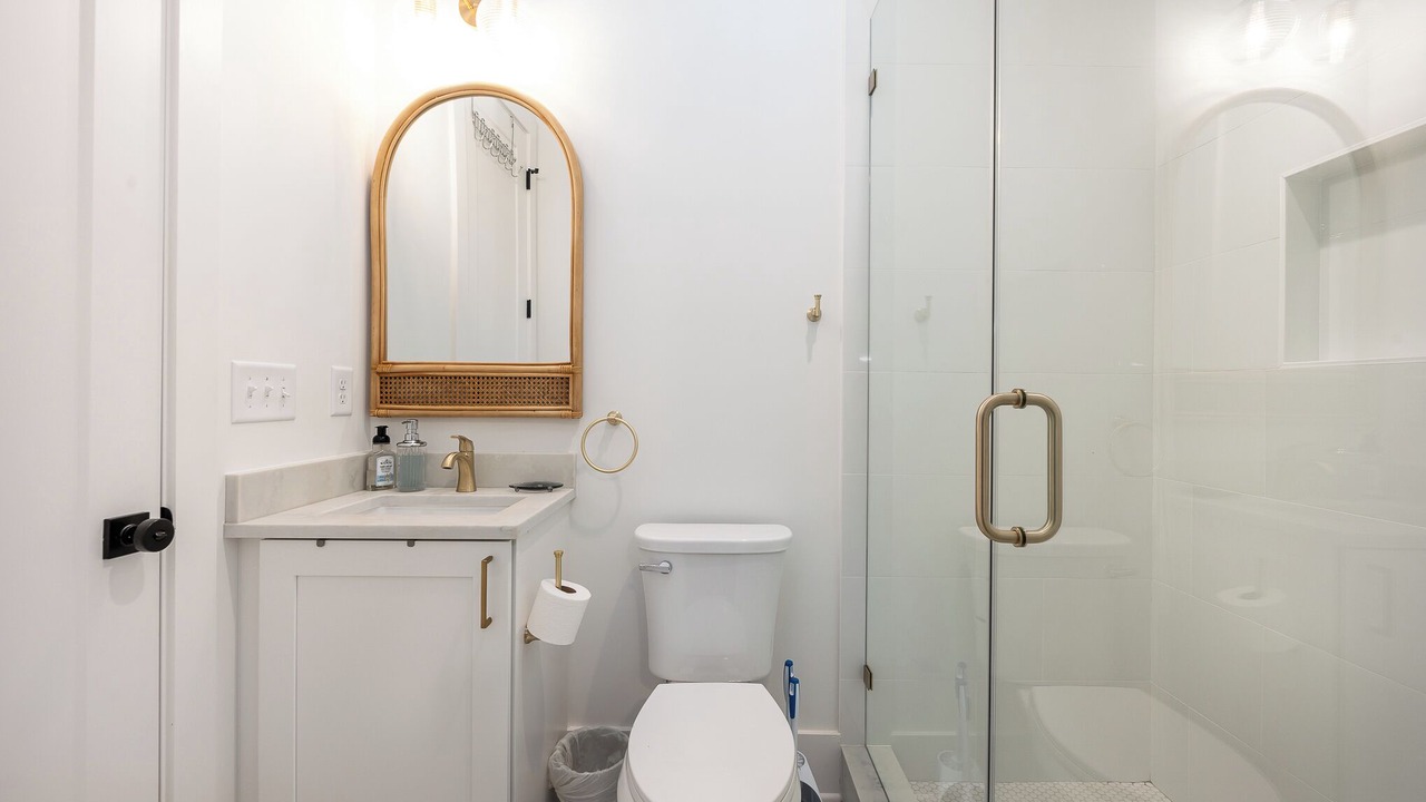 Photo of Bathroom in Enderly Park