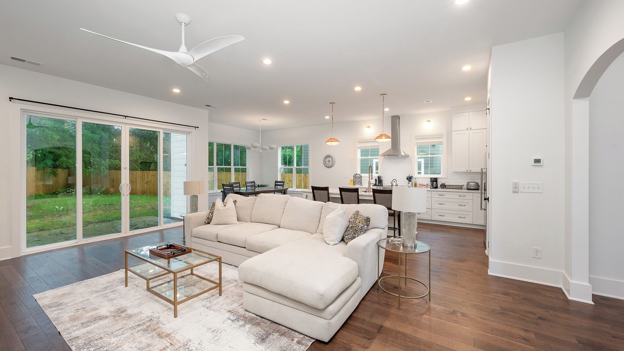 Photo of Livingroom in Enderly Park