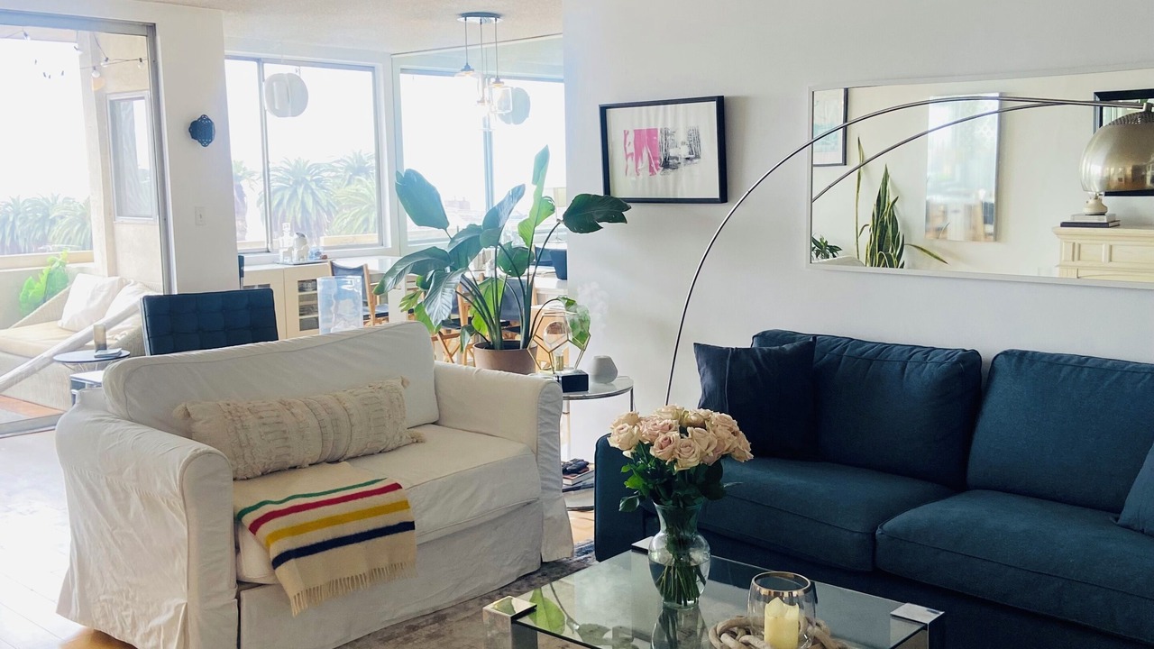Photo of Livingroom in Hollywood Hills