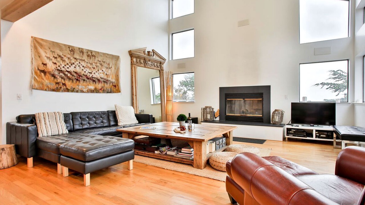 Photo of Livingroom in Dillon Beach