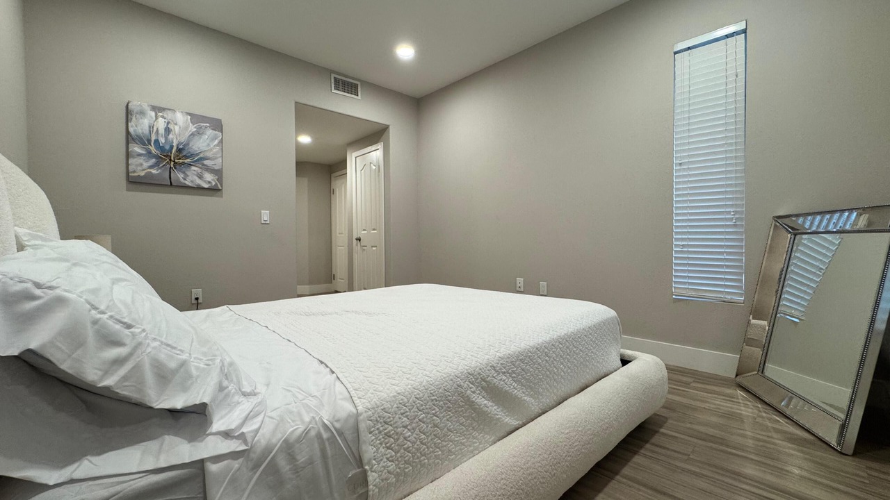 Photo of Bedroom in Beverly Hills