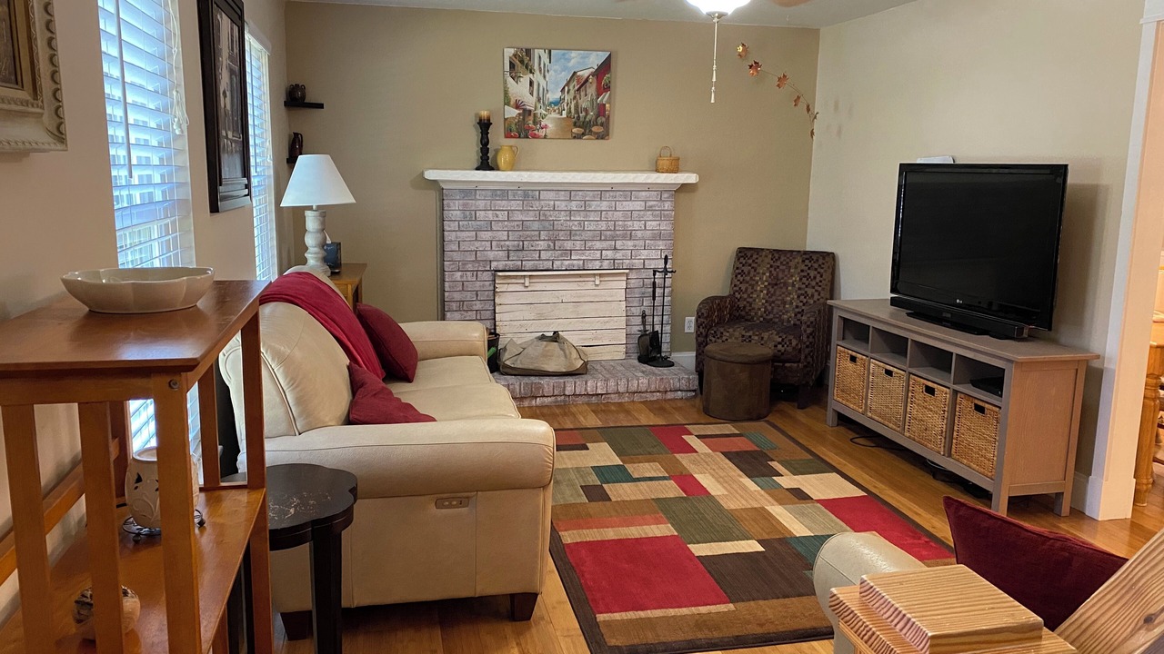 Photo of Livingroom in Mint Hill