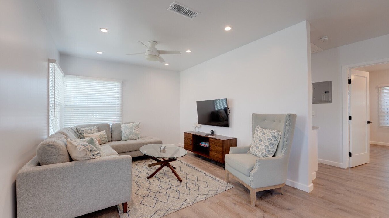 Photo of Livingroom in Roseville - Fleet Ridge