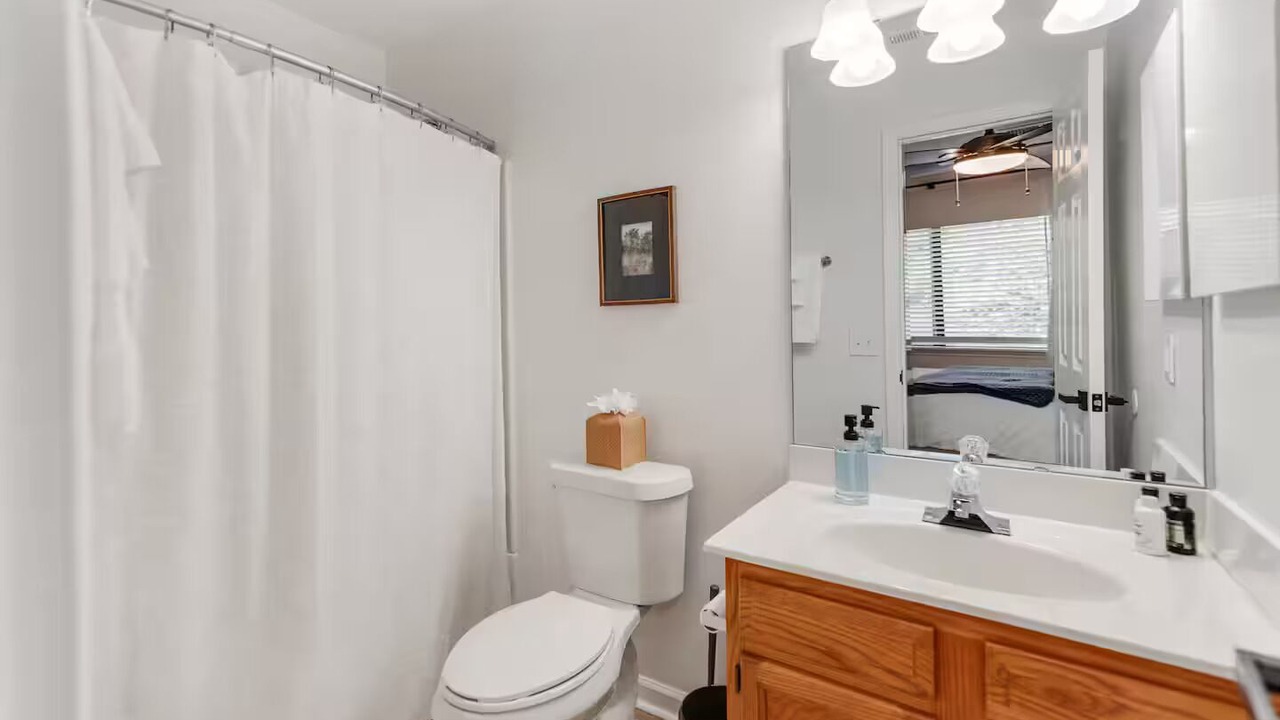 Photo of Bathroom in Raintree