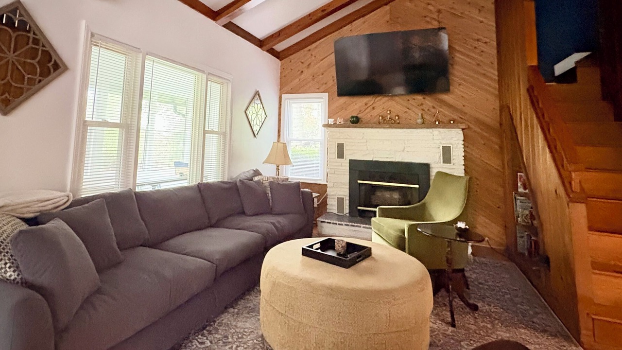 Photo of Livingroom in Waynesville