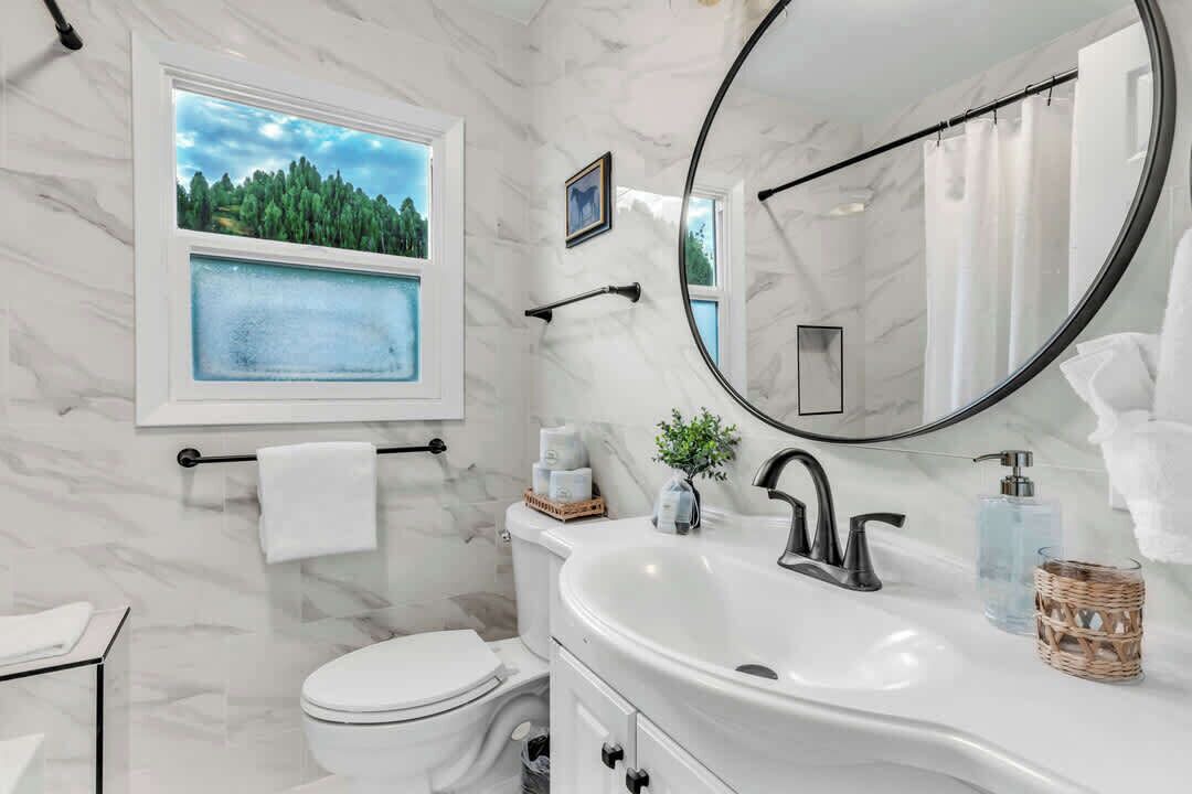 Photo of Bathroom in Allied Gardens