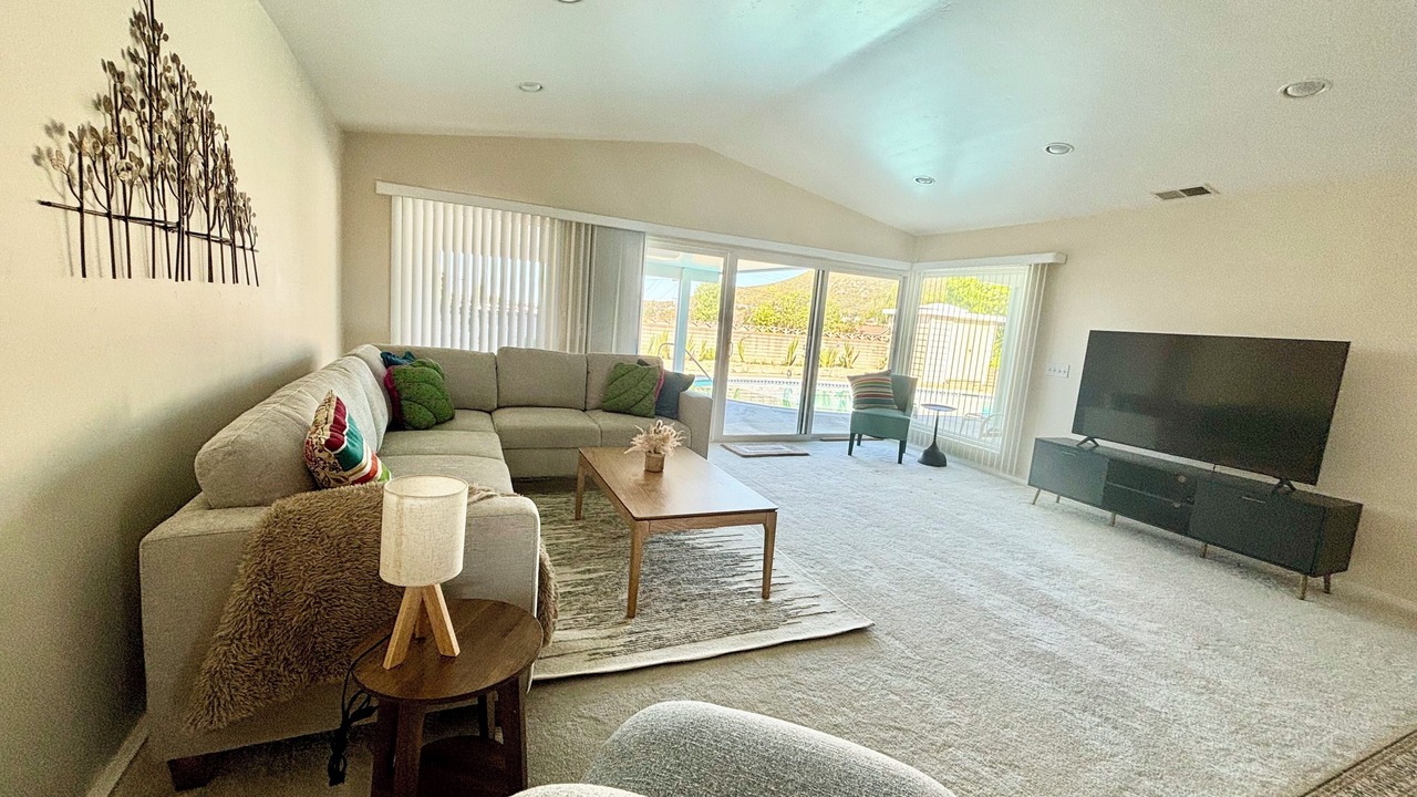 Photo of Livingroom in Lake Murray