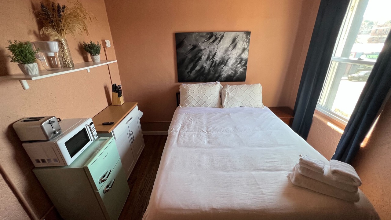 Photo of Bedroom in Westlake