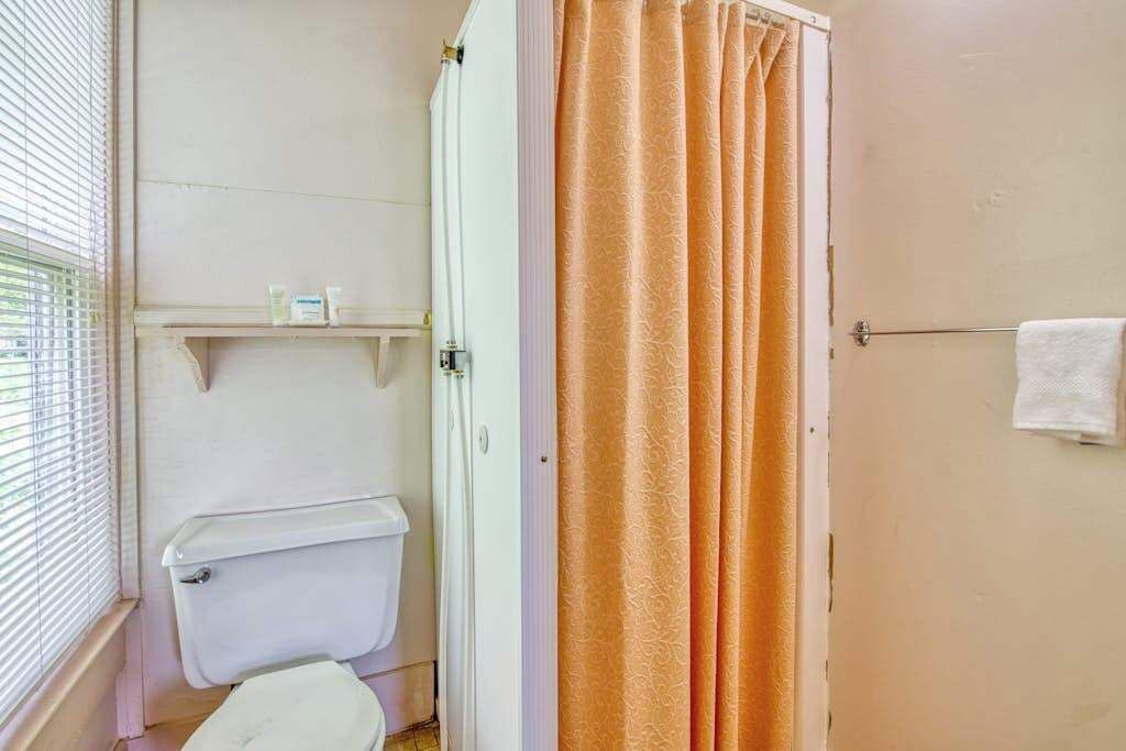 Photo of Bathroom in Lake Junaluska