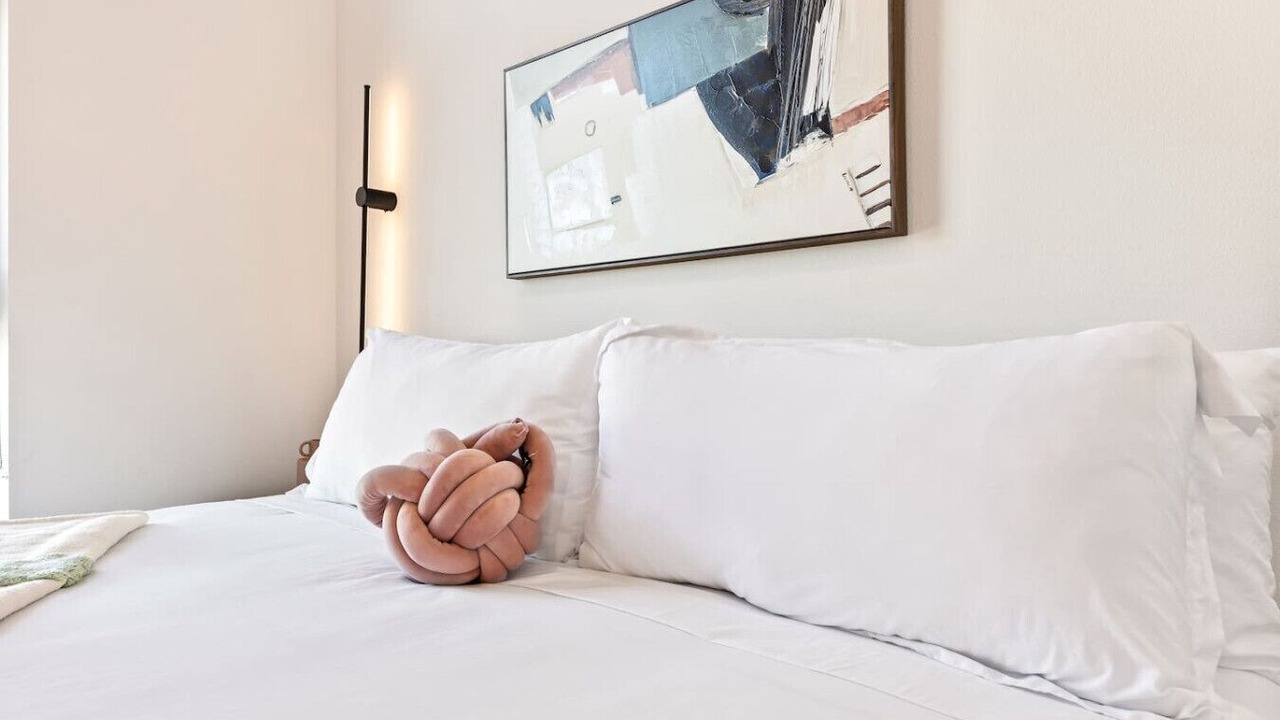 Photo of Bedroom in Downtown Los Angeles