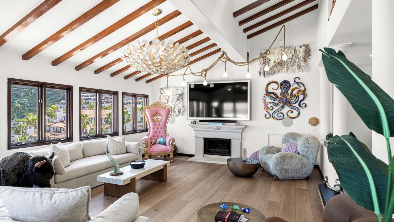 Photo of Livingroom in Avalon