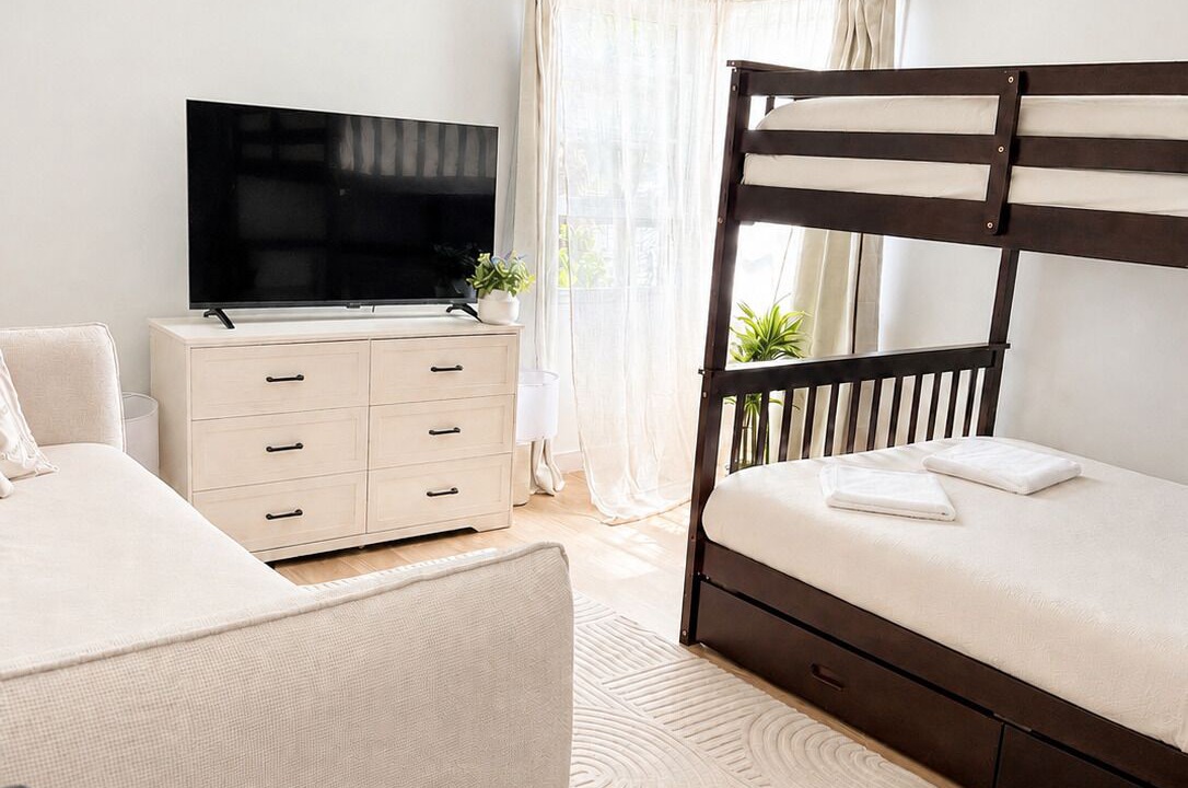Photo of Bedroom in Lawndale