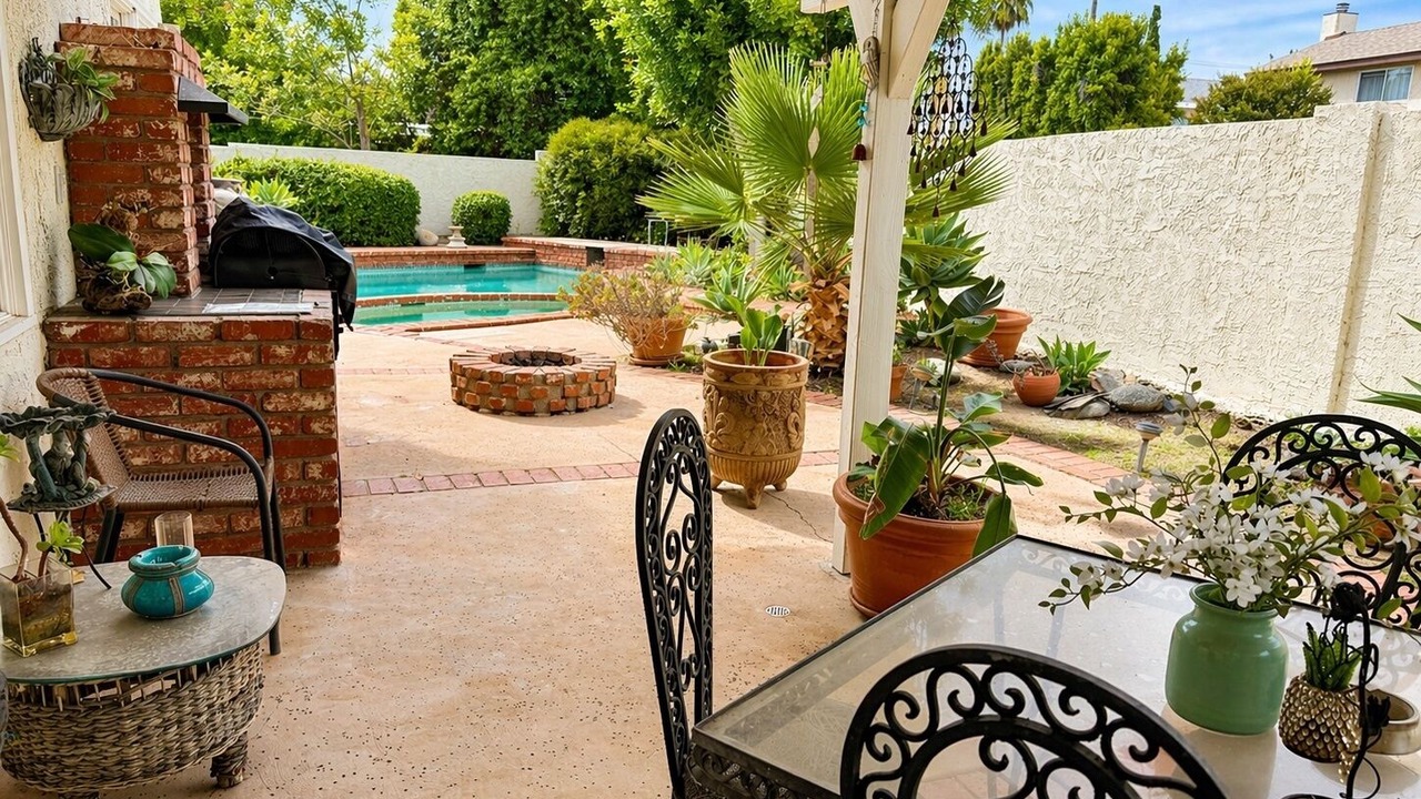 Photo of Outdoor in Reseda