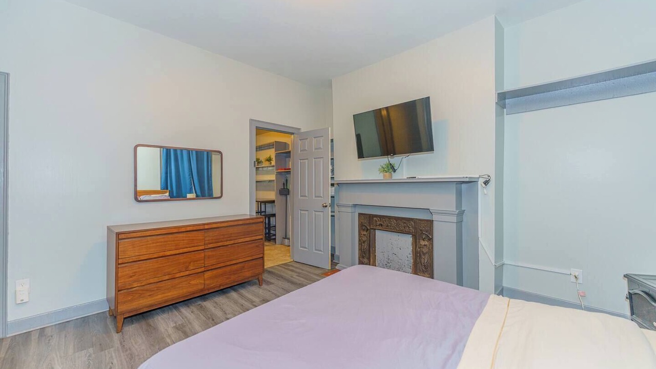 Photo of Bedroom in Downtown Albany