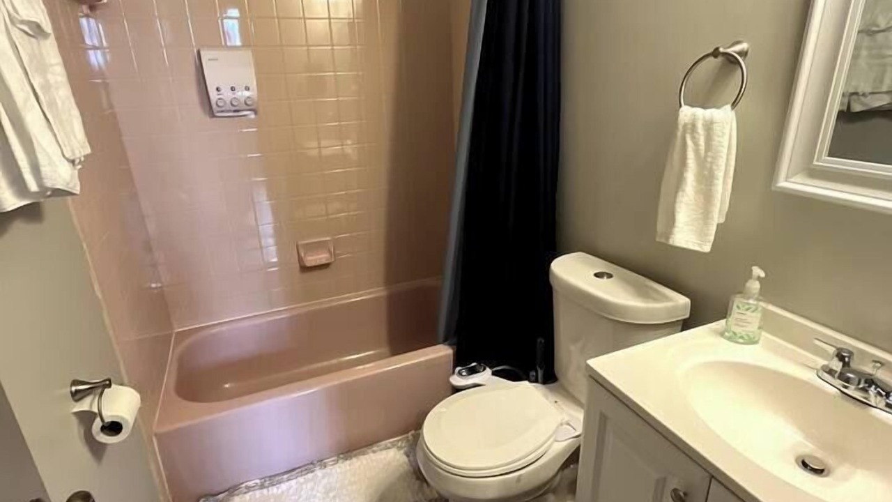 Photo of Bathroom in Downtown Albany