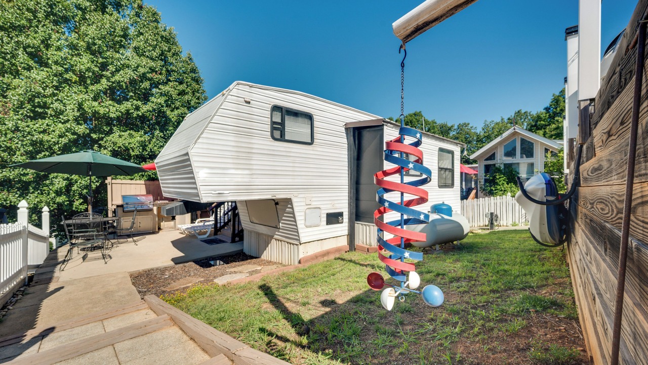 Photo of Outdoor in New London