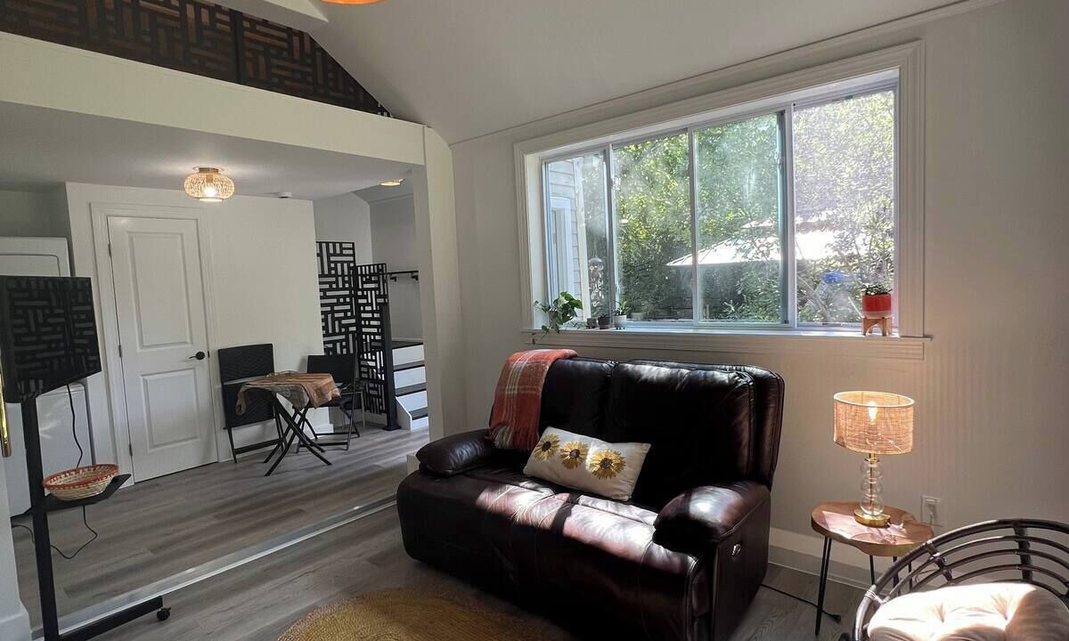 Photo of Livingroom in Belchertown