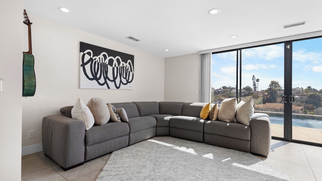 Photo of Livingroom in Chula Vista