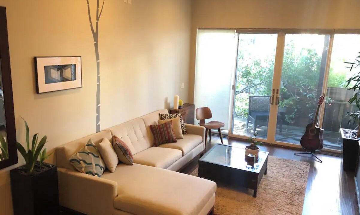 Photo of Livingroom in Dolores Heights