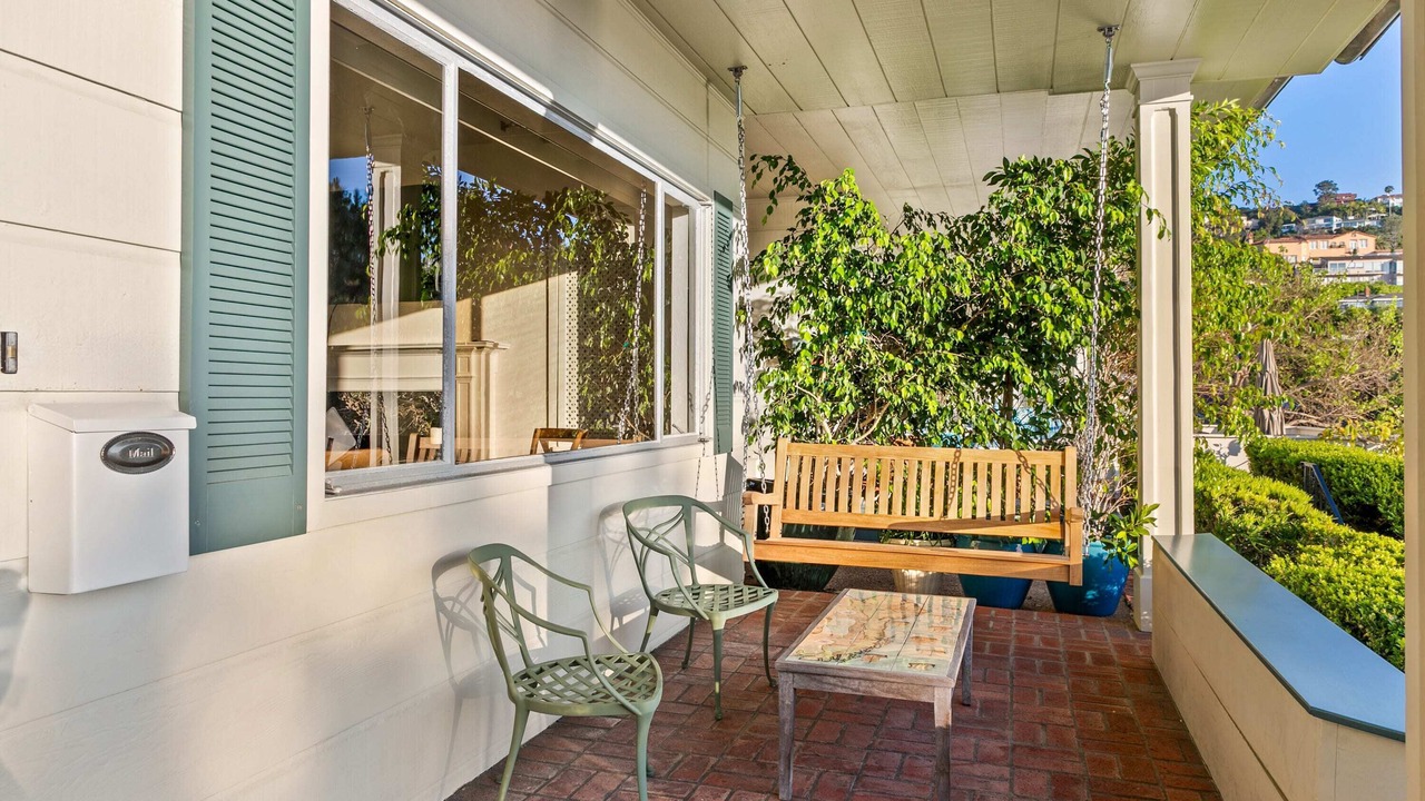 Photo of Patio Balcony in La Jolla Shores