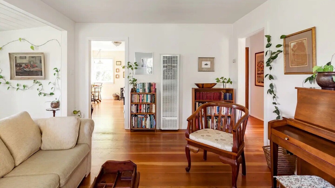 Photo of Livingroom in Graton