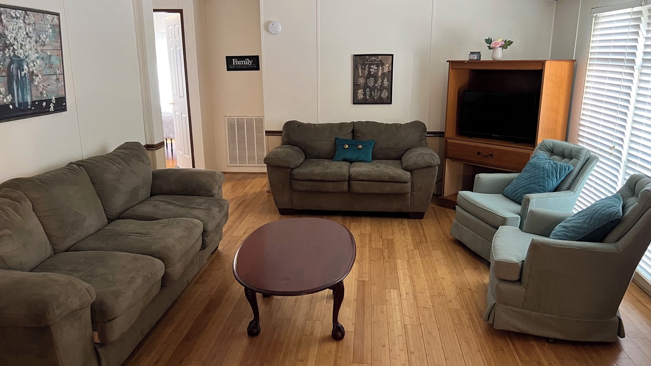 Photo of Livingroom in Cherokee