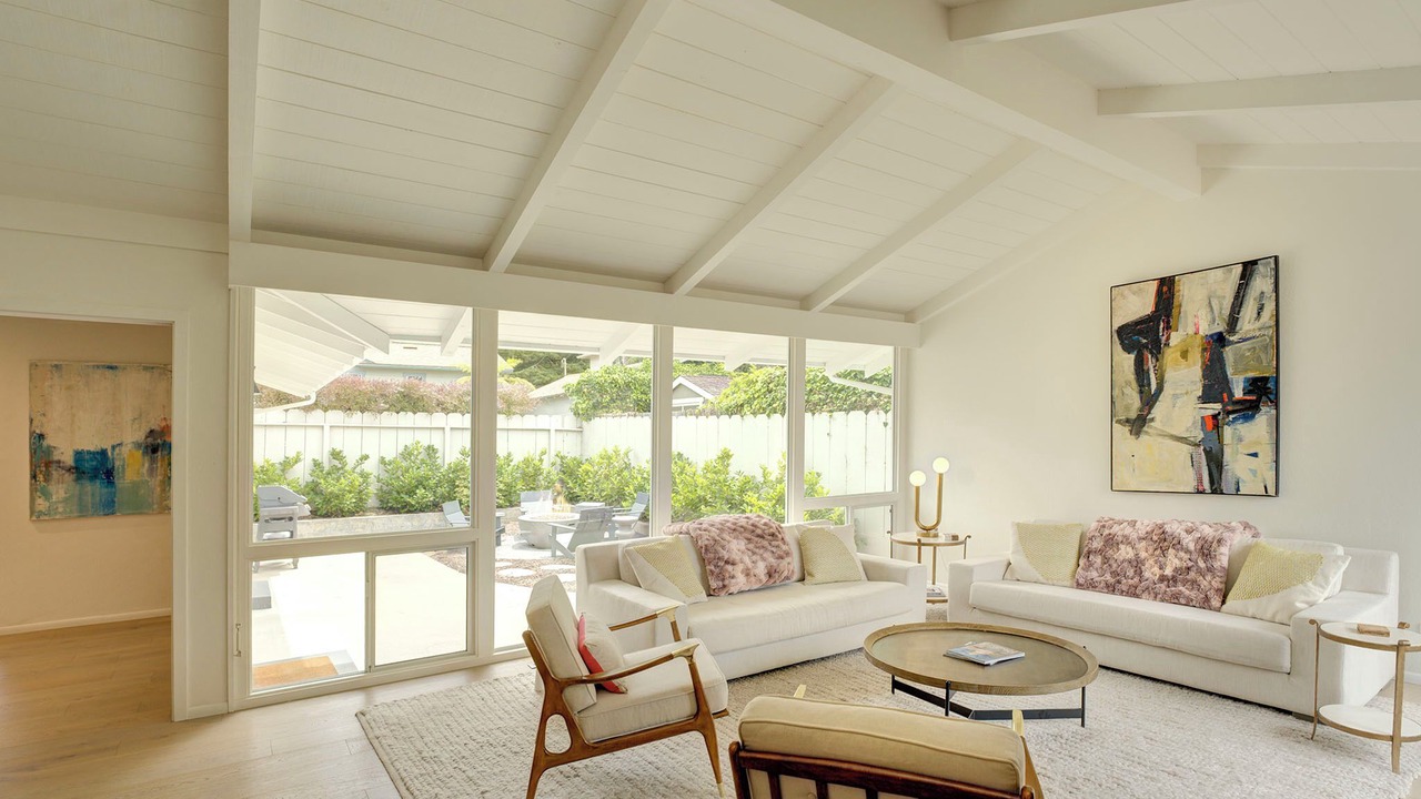 Photo of Livingroom in Northeast Carmel