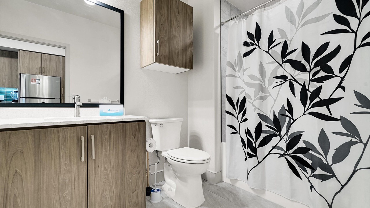 Photo of Bathroom in Midway District