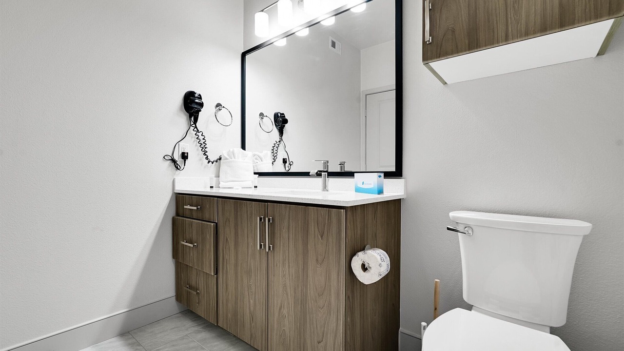 Photo of Bathroom in Midway District