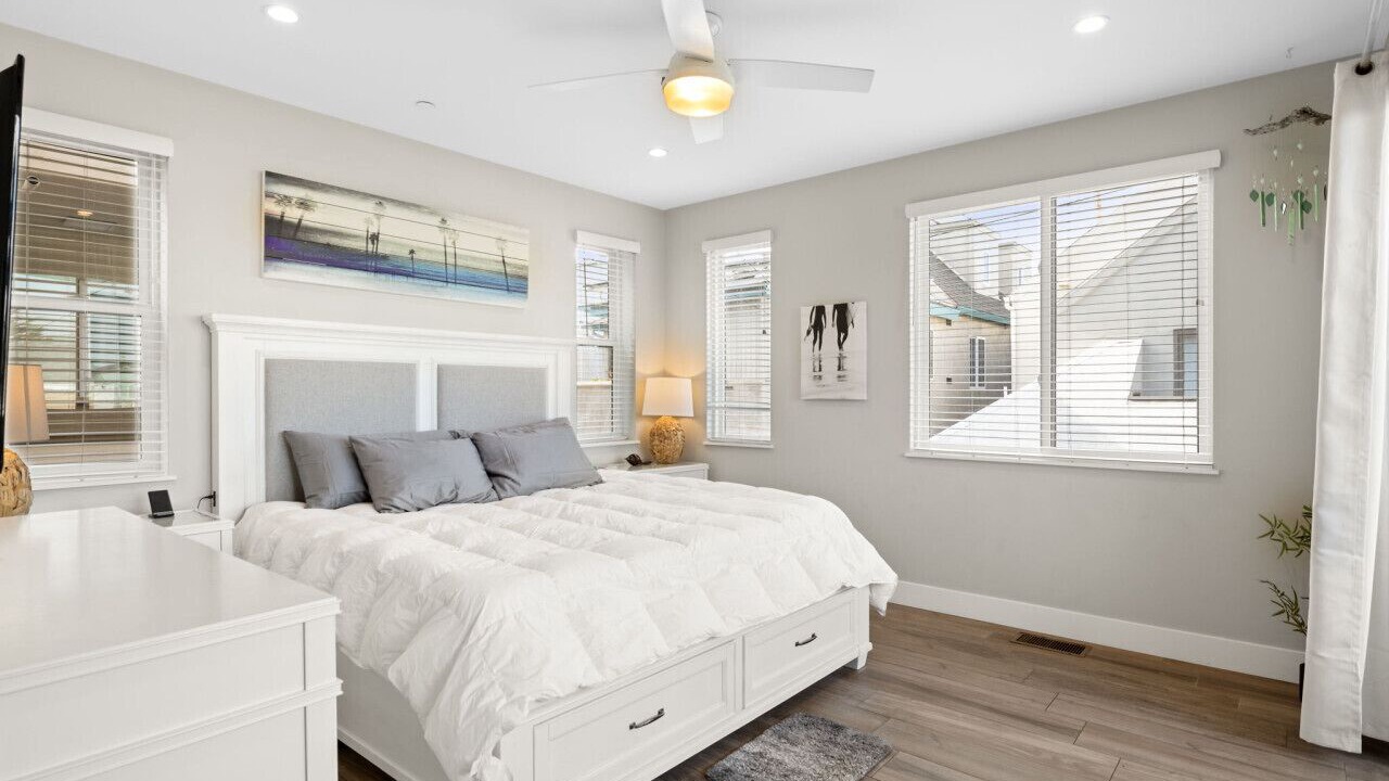 Photo of Bedroom in Mission Beach