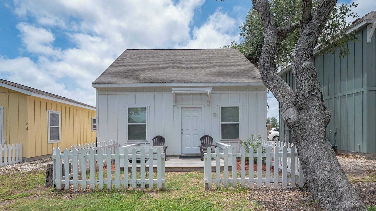 Photo of Outdoor in Fulton