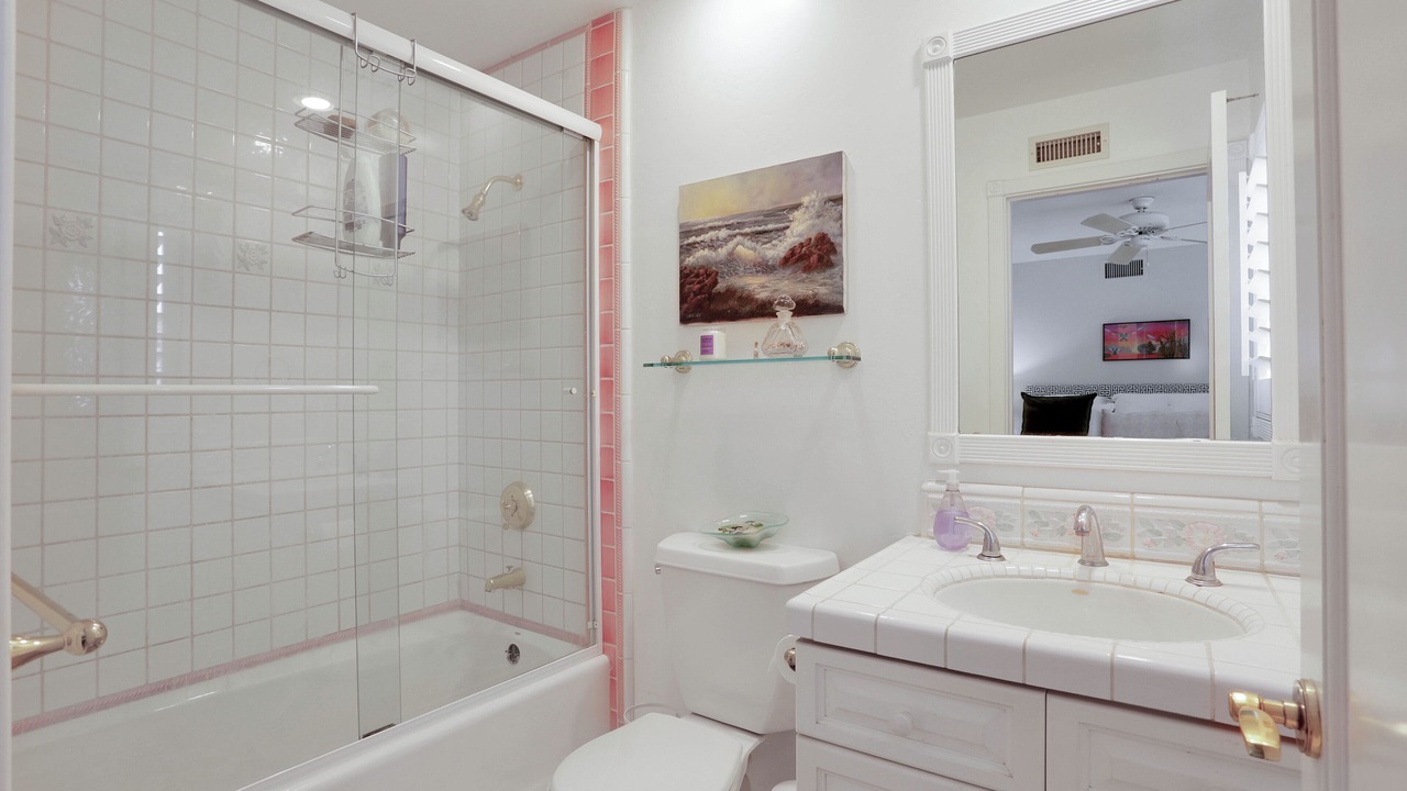 Photo of Bathroom in Beach Barber Tract