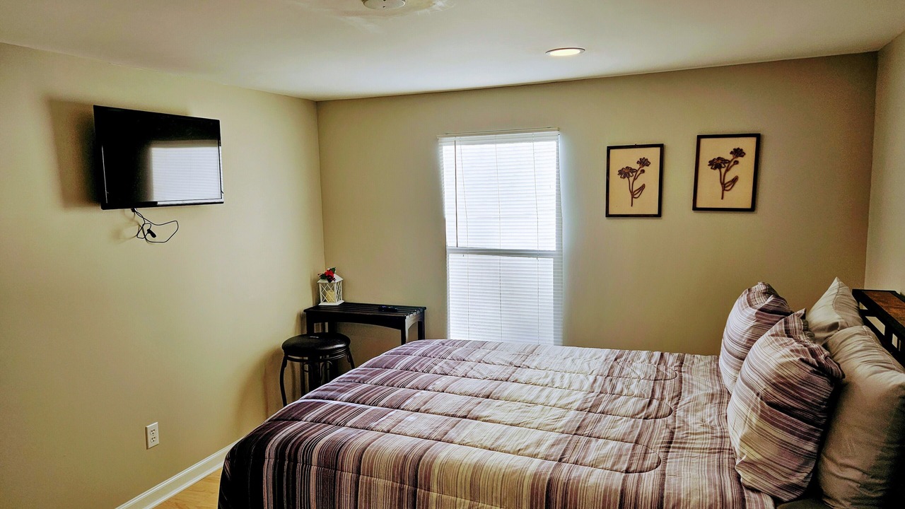 Photo of Bedroom in Mountain Island