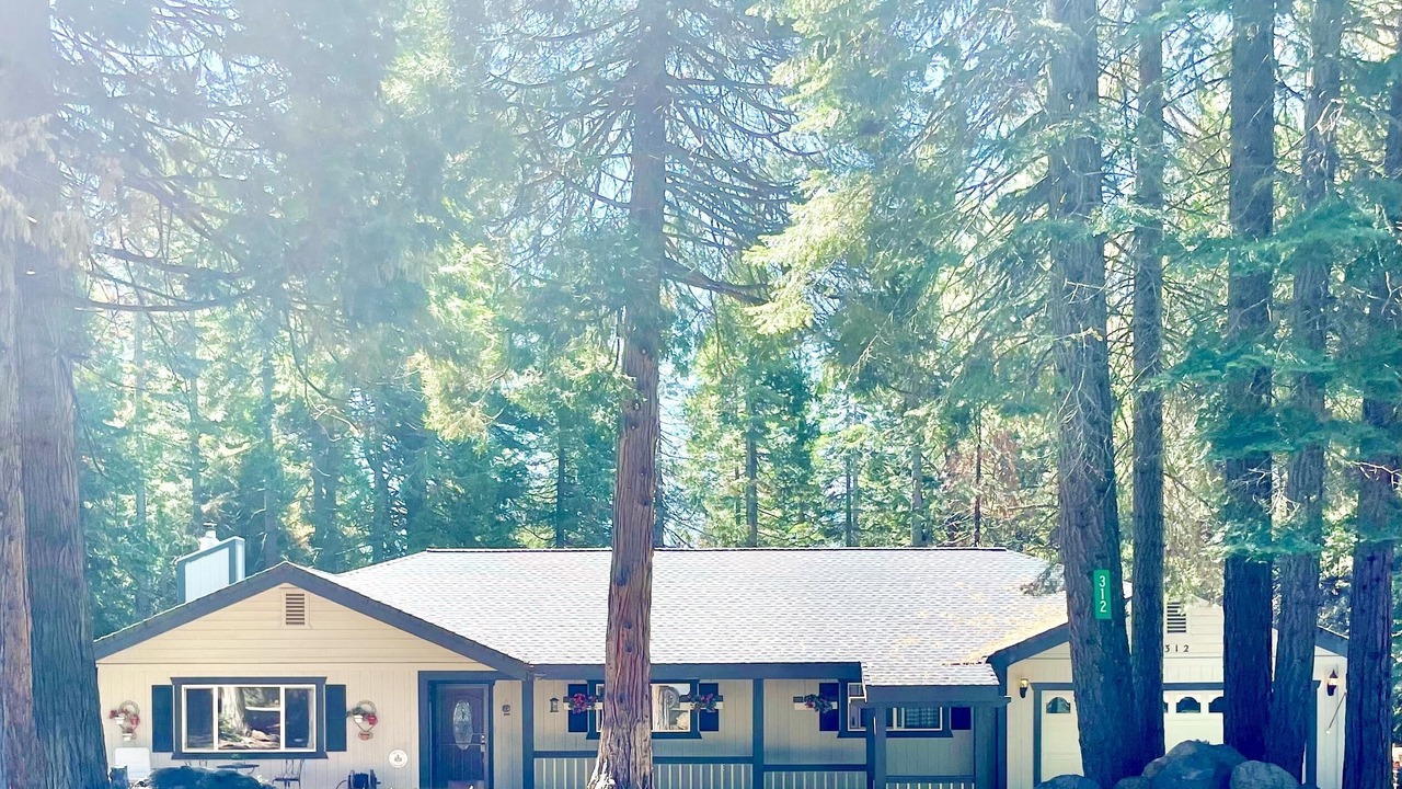 Photo of Outdoor in Lake Almanor West