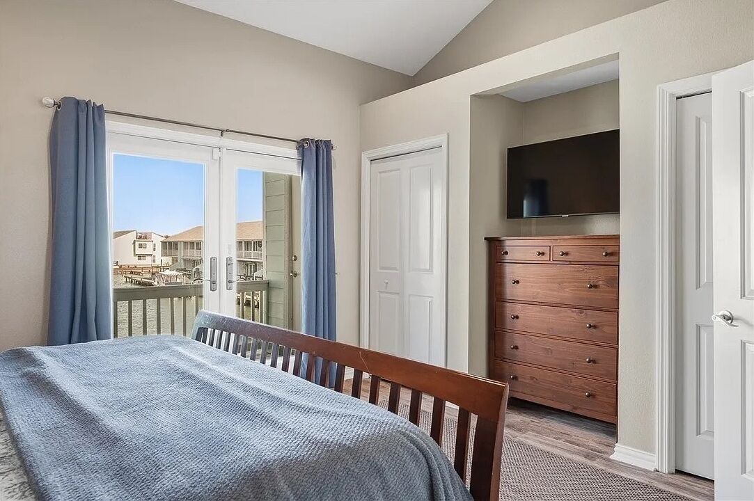 Photo of Bedroom in Key Allegro
