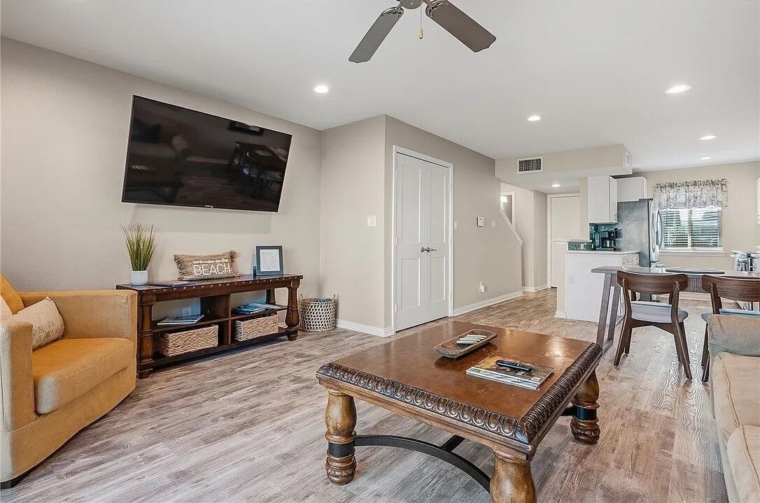 Photo of Livingroom in Key Allegro