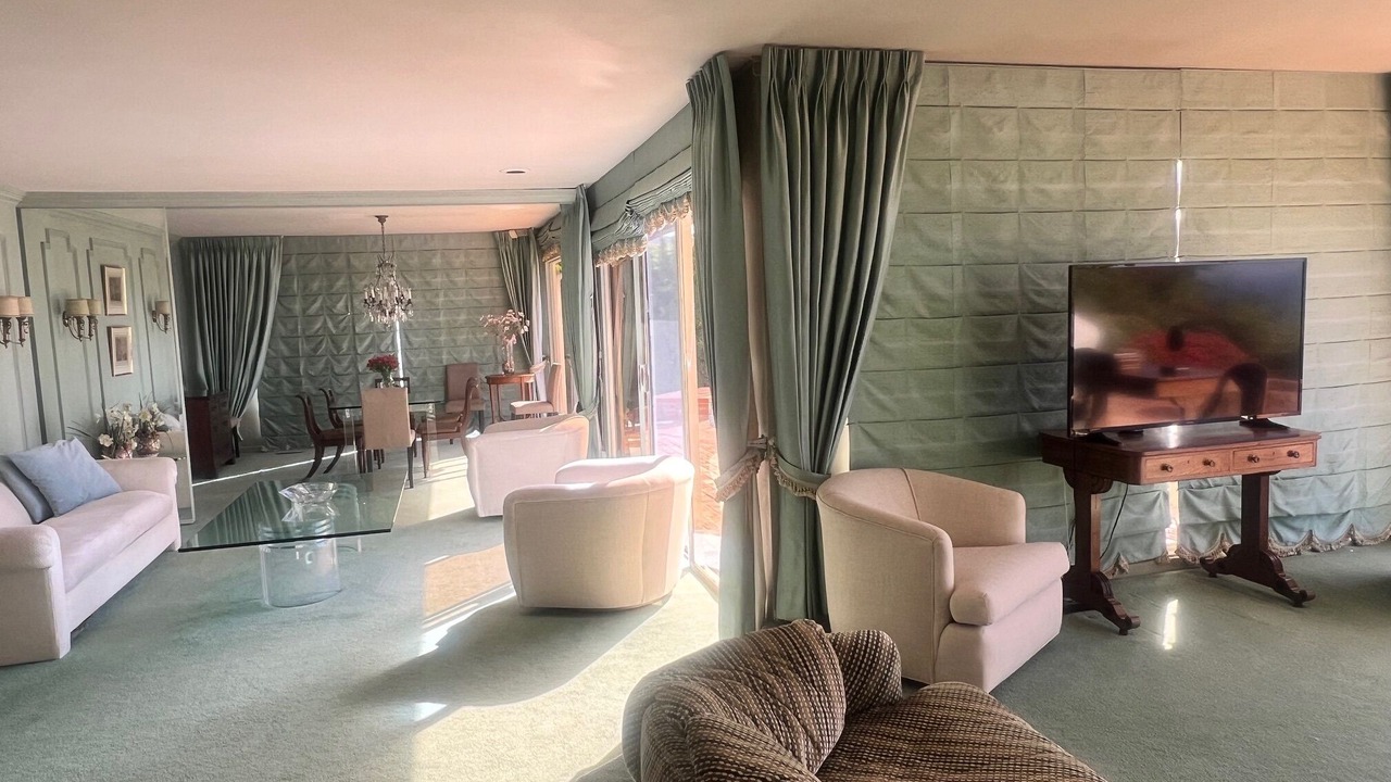 Photo of Livingroom in La Jolla Shores